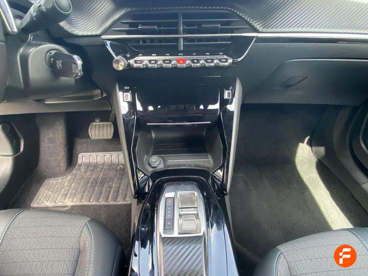 Foto Peugeot 2008 11