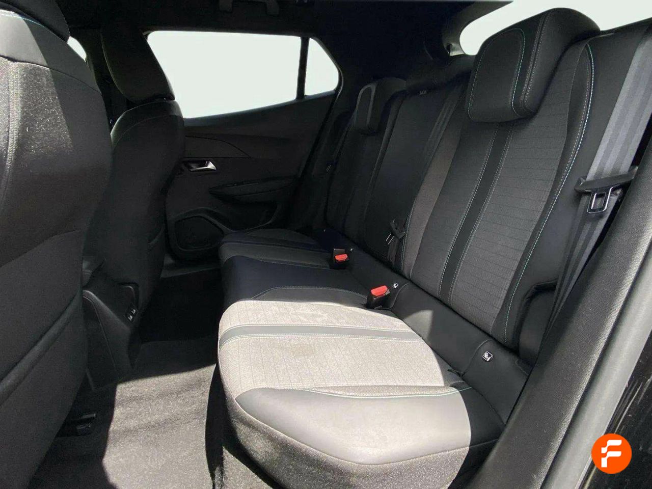 Foto Peugeot 2008 12