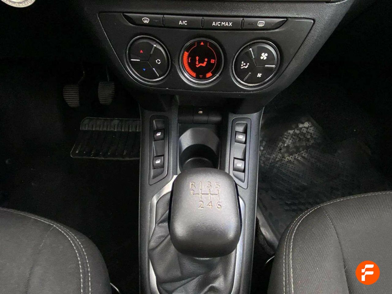 Foto Citroën C-Elysèe 10