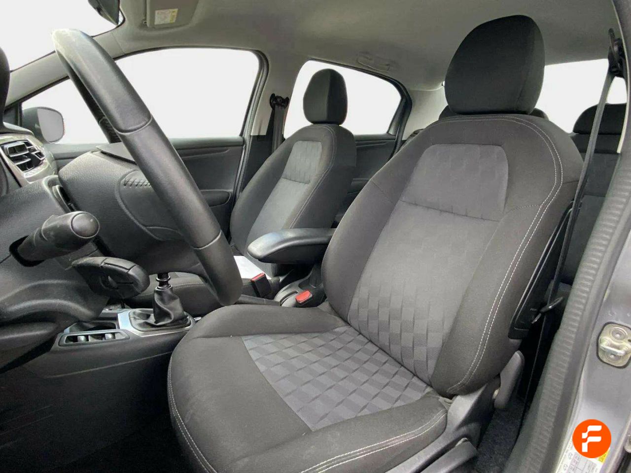 Foto Citroën C-Elysèe 13