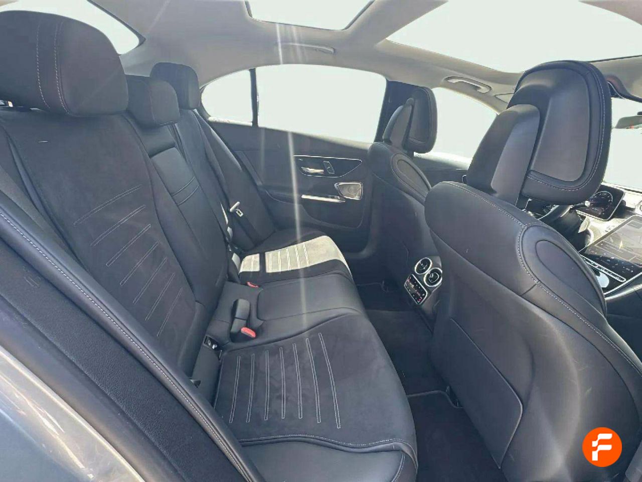 Foto Mercedes-Benz Clase C 12