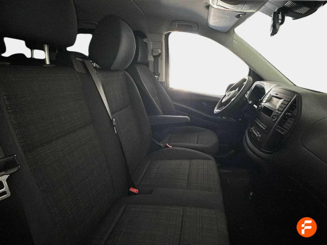 Foto Mercedes-Benz Vito 13