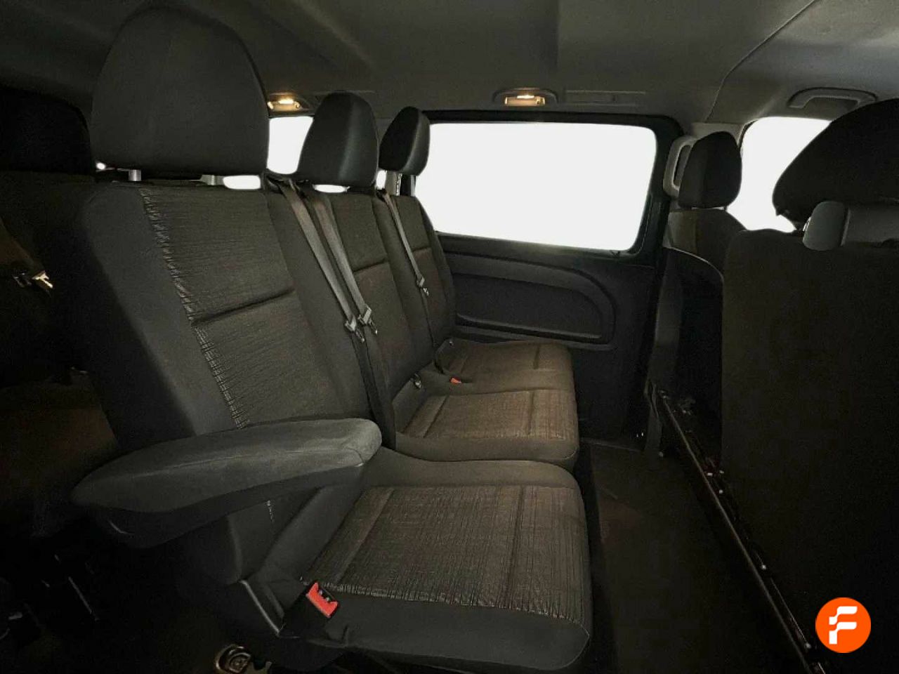 Foto Mercedes-Benz Vito 14
