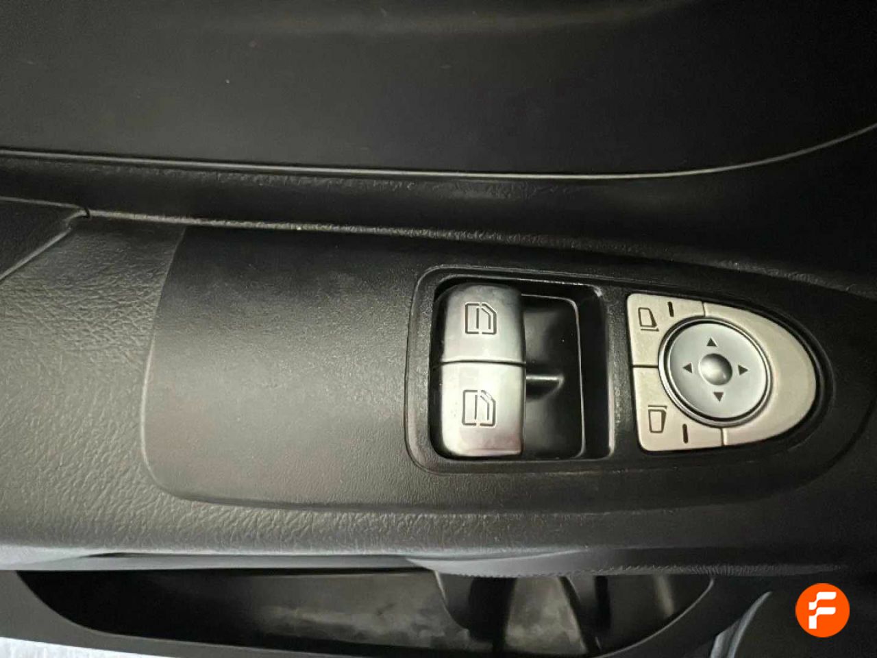 Foto Mercedes-Benz Vito 22