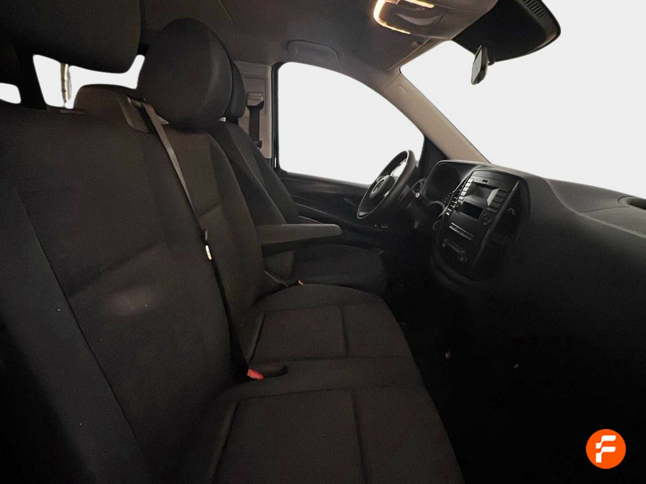 Foto Mercedes-Benz Vito 30