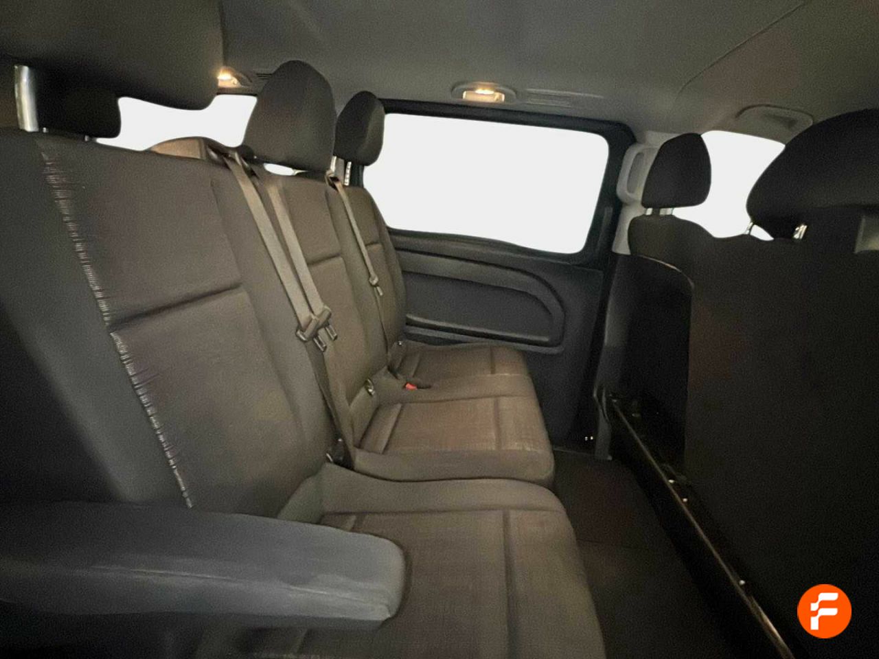 Foto Mercedes-Benz Vito 31