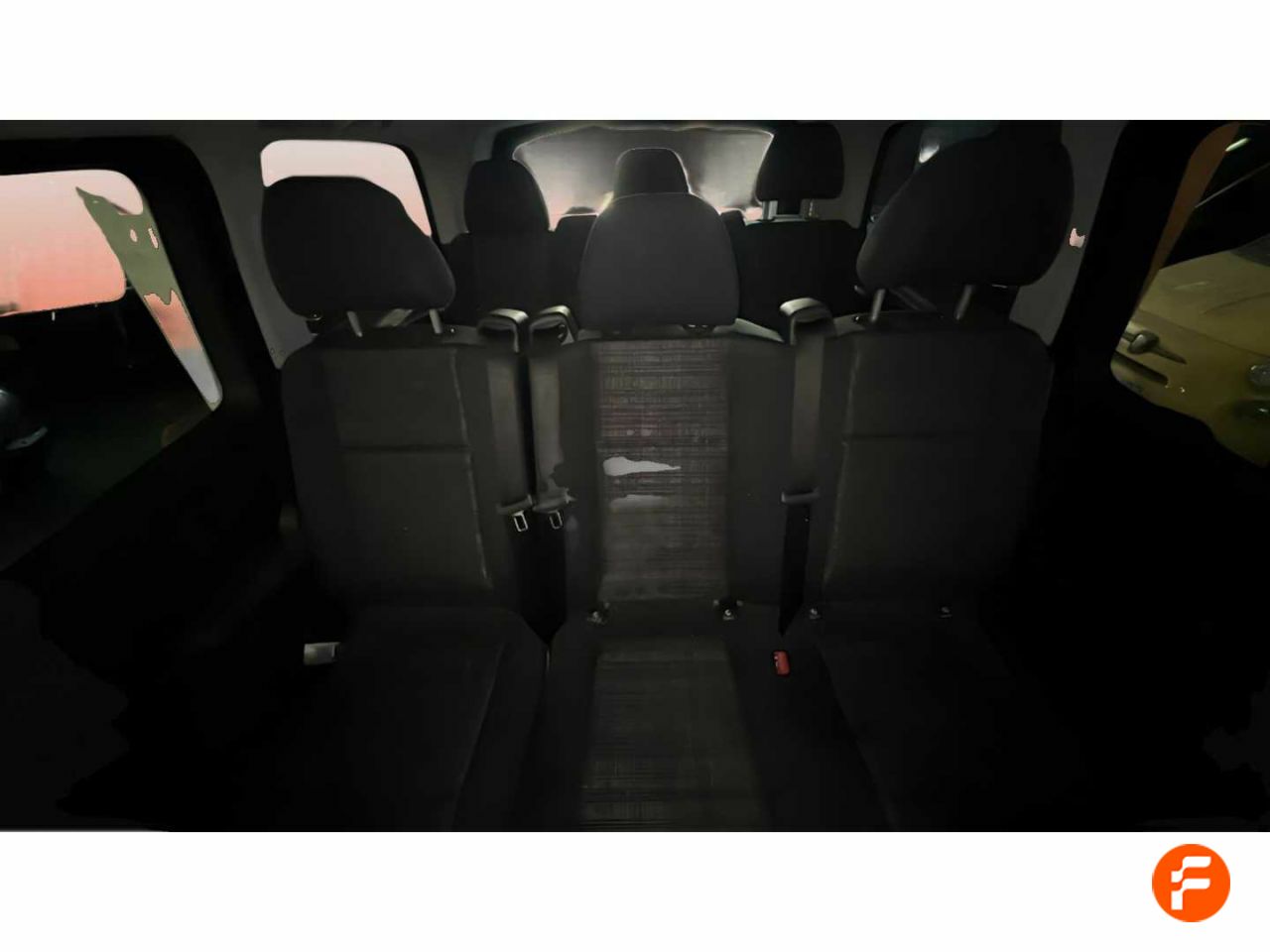 Foto Mercedes-Benz Vito 32