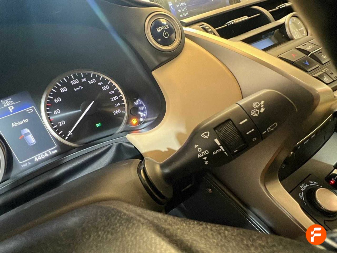 Foto Lexus NX 23