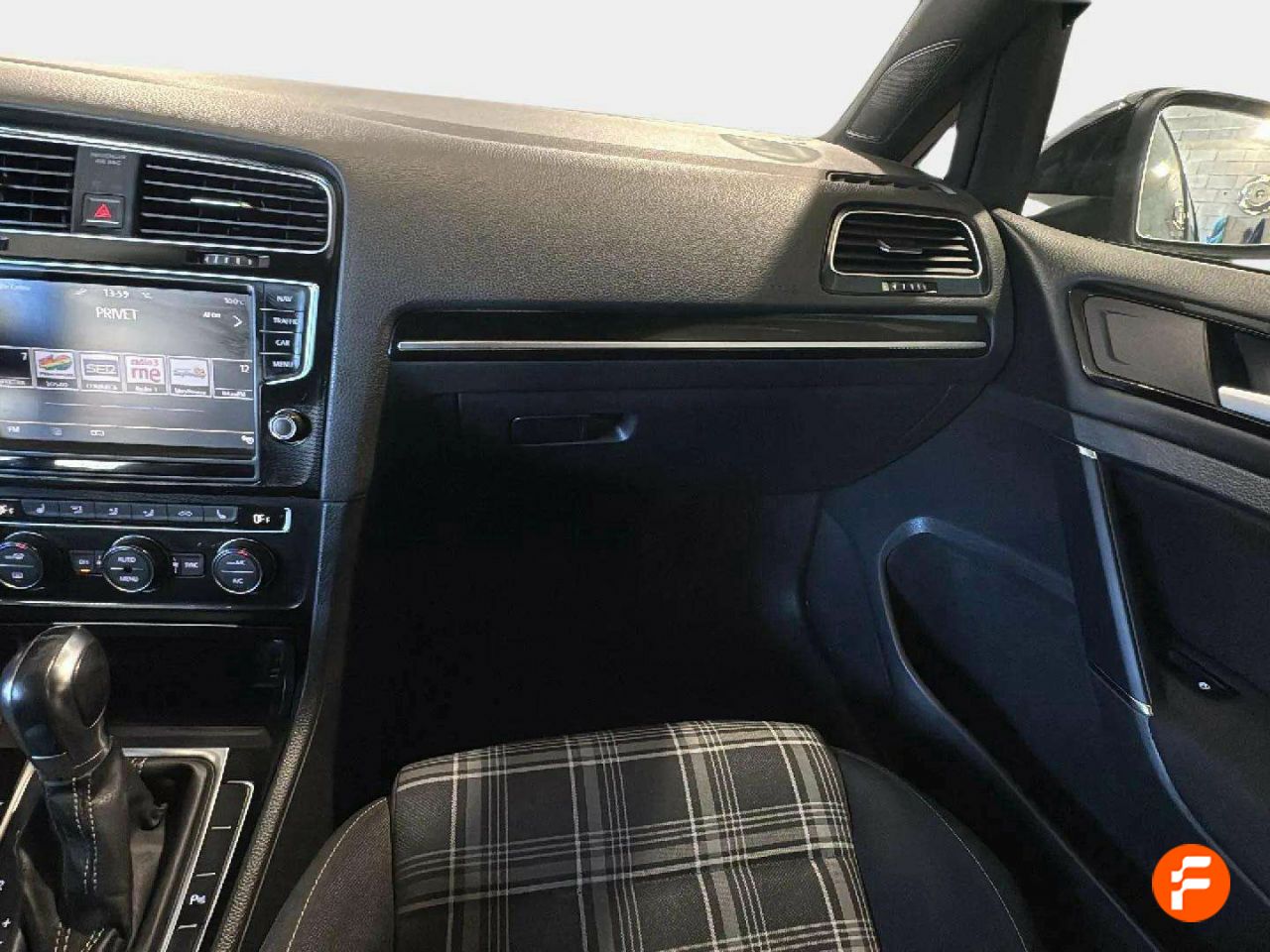 Foto Volkswagen Golf 12