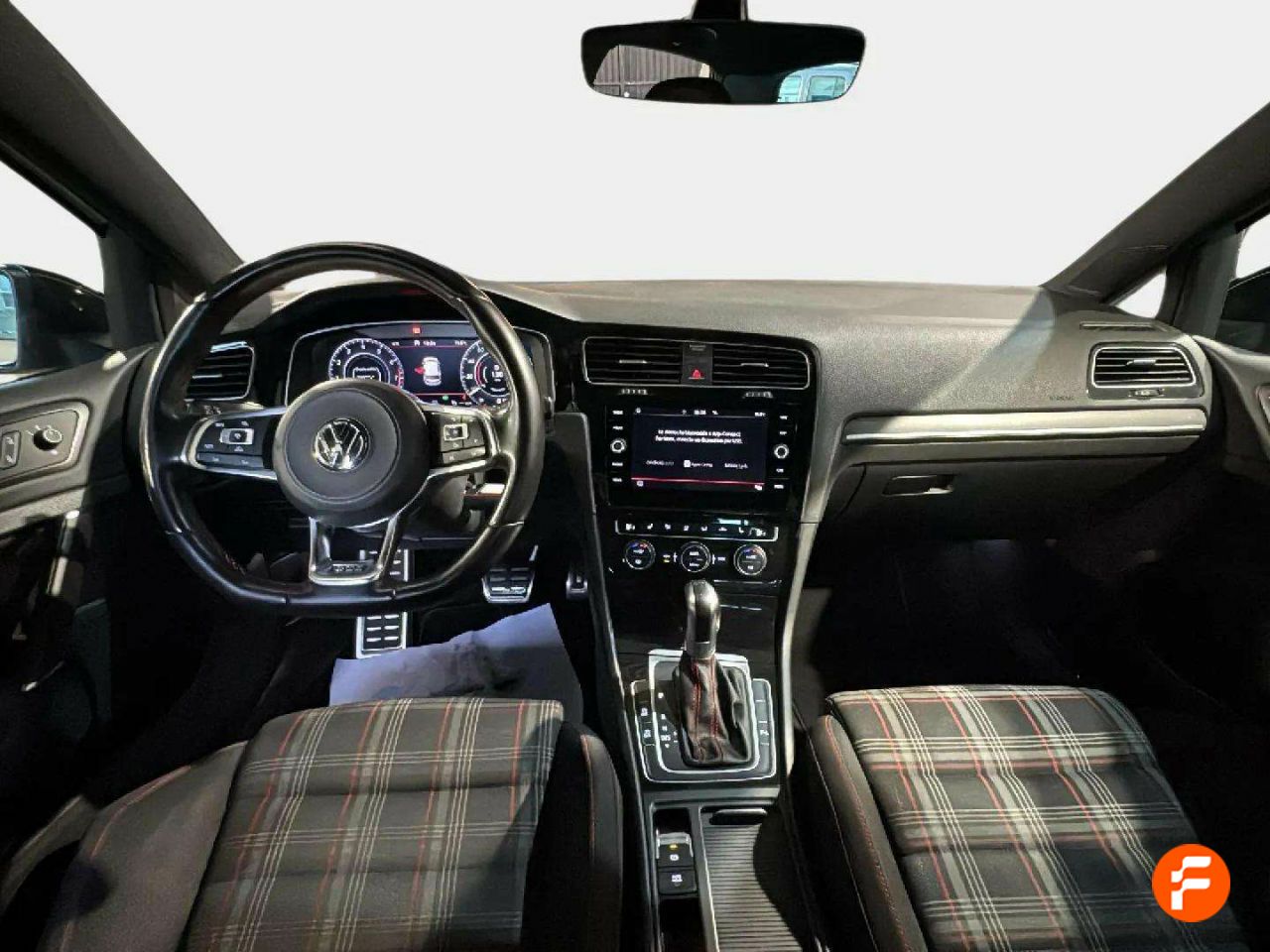 Foto Volkswagen Golf 9