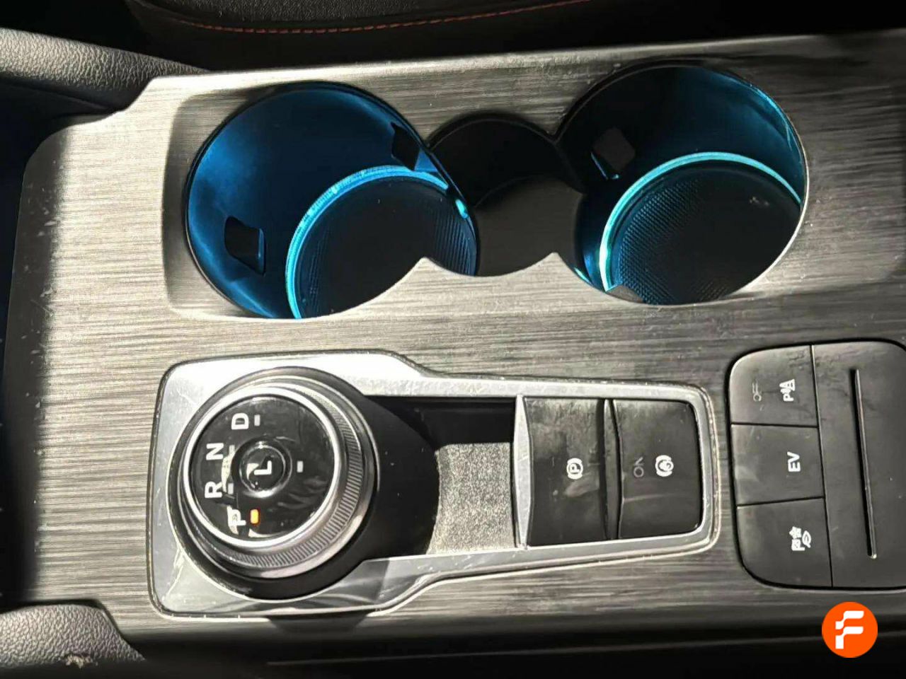 Foto Ford Kuga 32