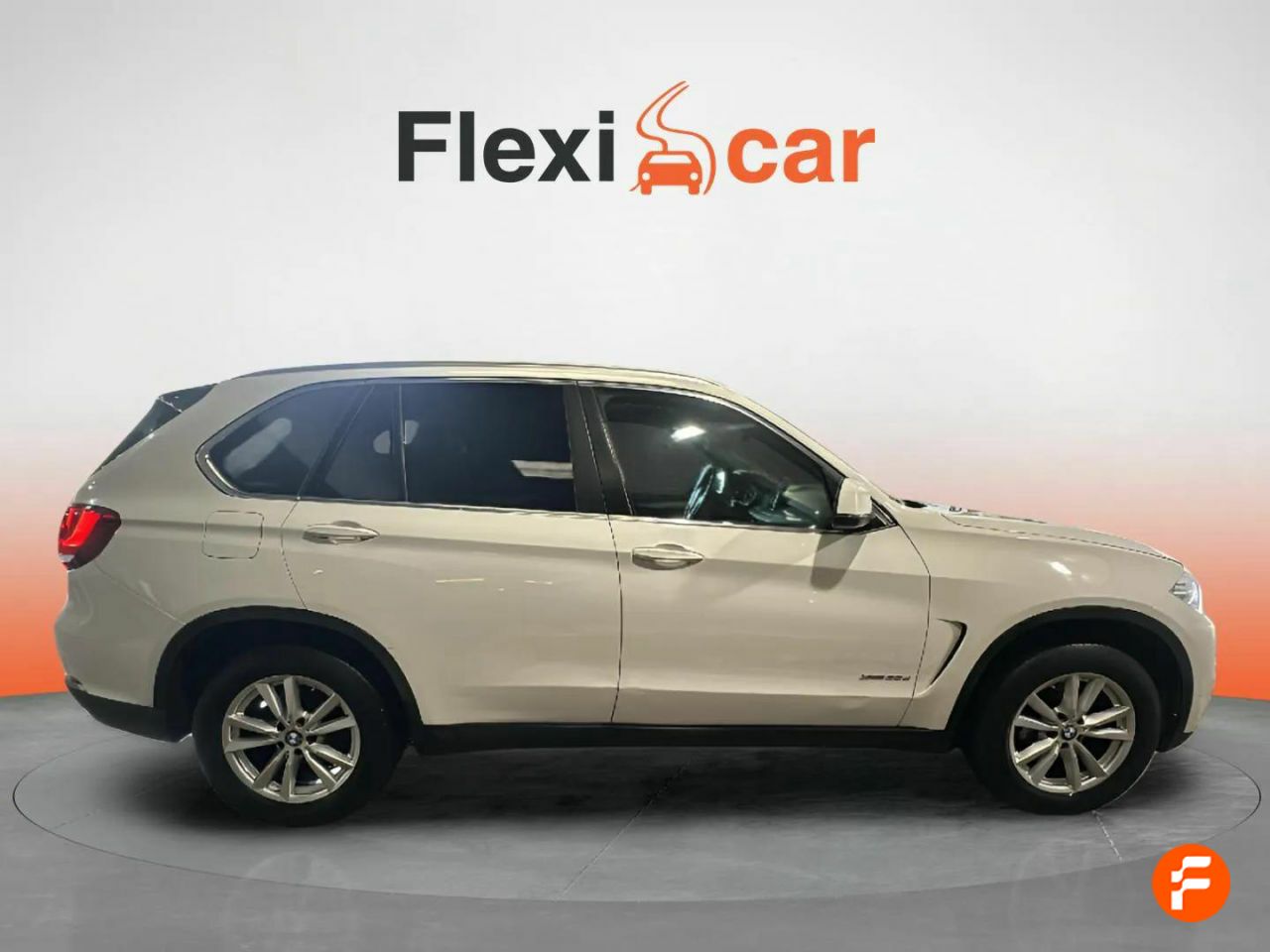 Foto BMW X5 8