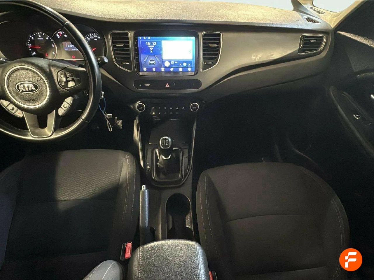 Foto Kia Carens 11