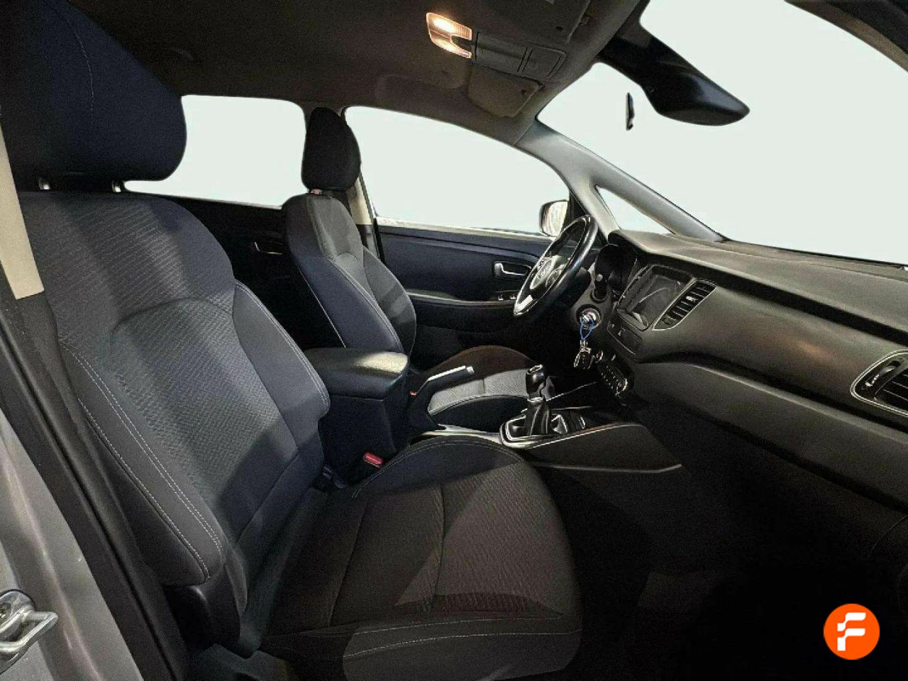 Foto Kia Carens 14