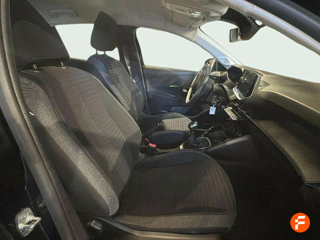 Foto Peugeot 208 14