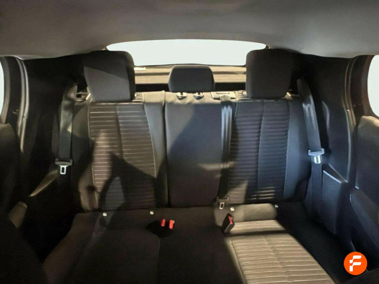 Foto Peugeot 208 16