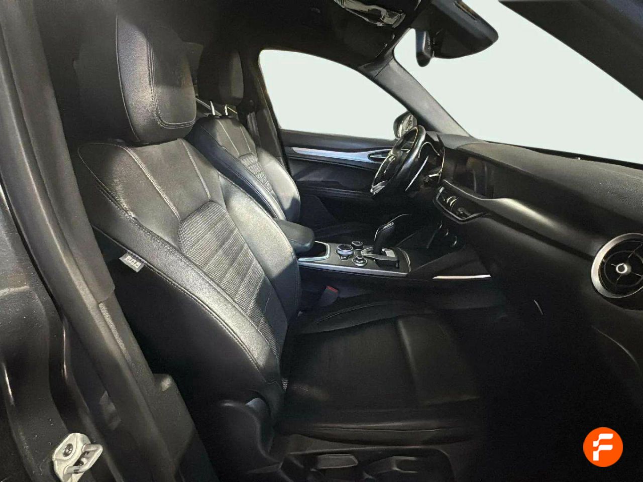 Foto Alfa Romeo Stelvio 14