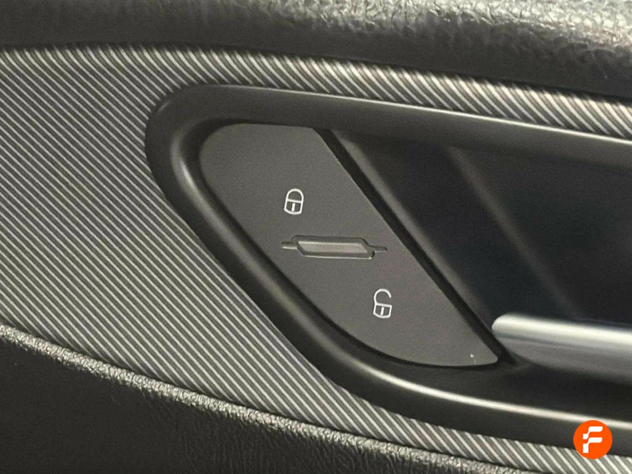 Foto Alfa Romeo Stelvio 33