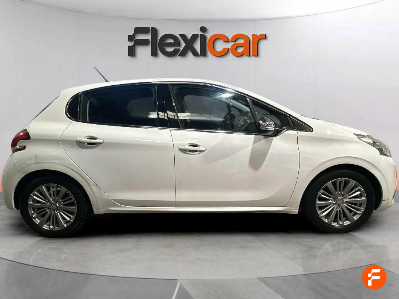 Foto Peugeot 208 8