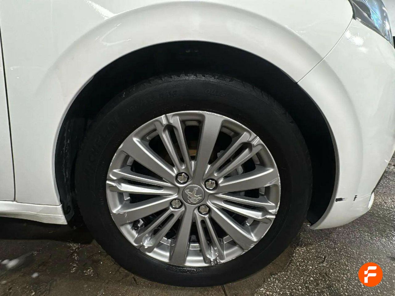 Foto Peugeot 208 17