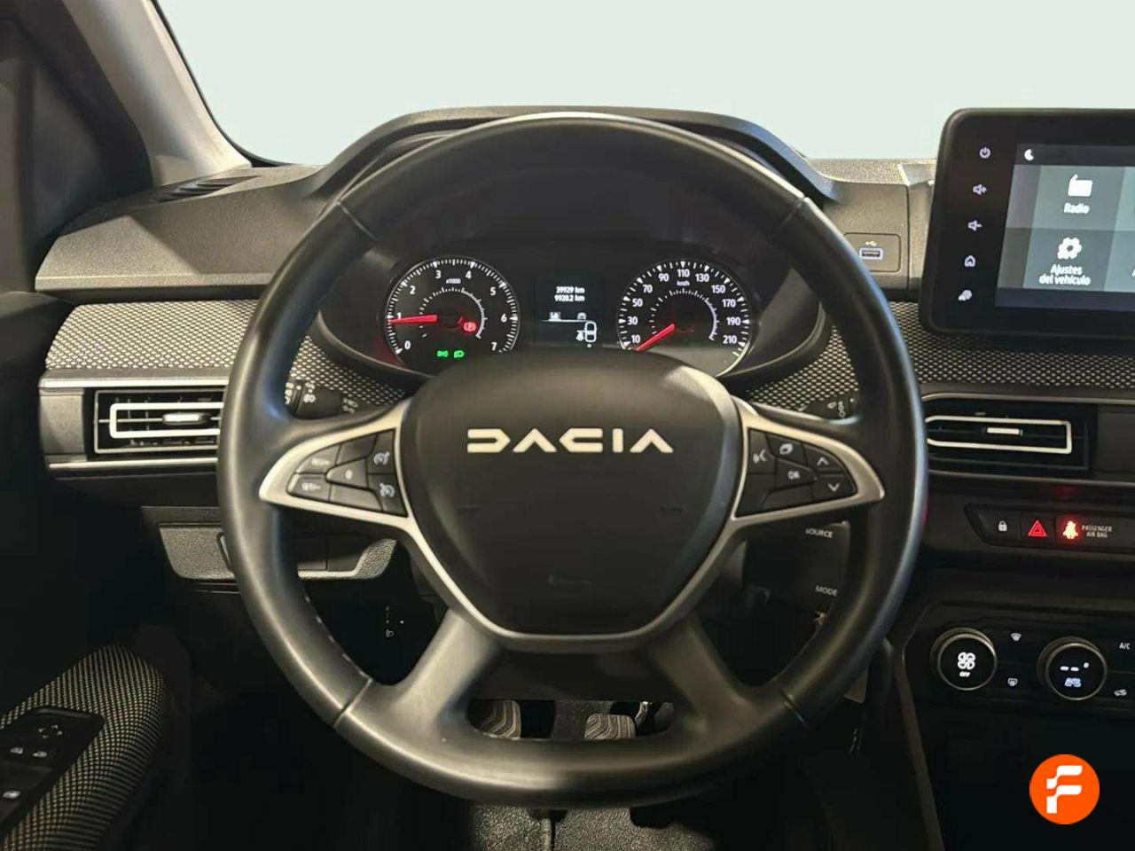 Foto Dacia Sandero 10