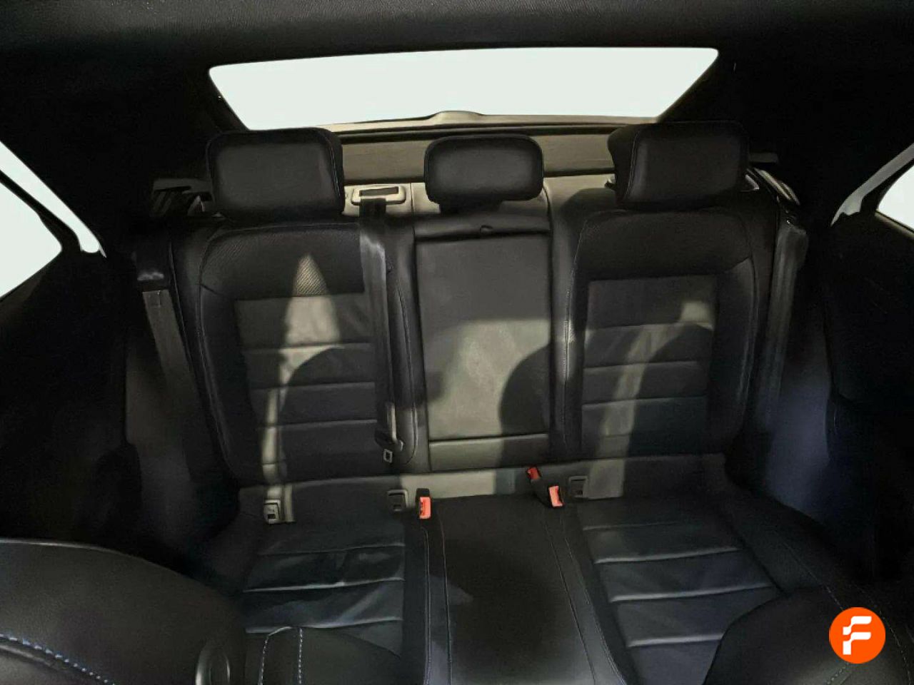 Foto Volkswagen T-Roc 16