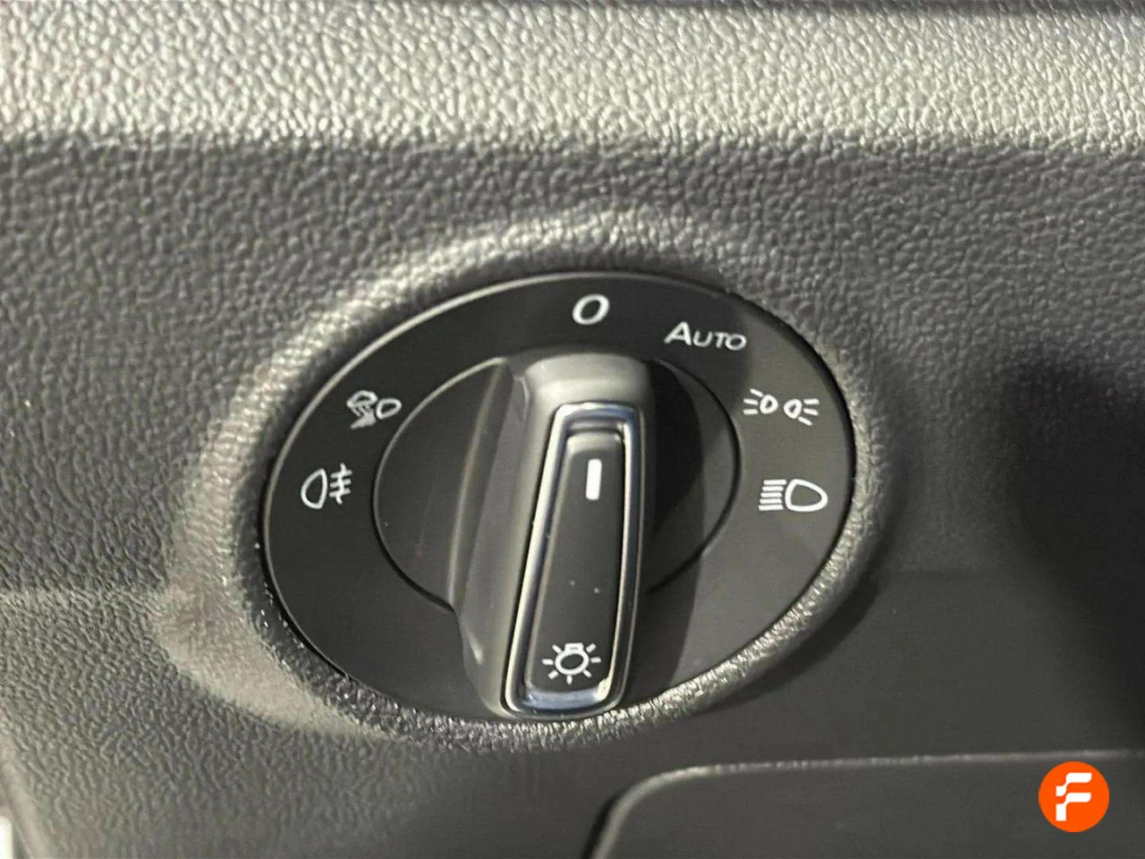 Foto Volkswagen T-Roc 22