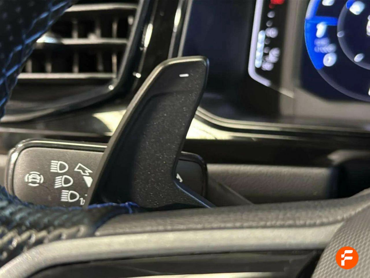Foto Volkswagen T-Roc 40