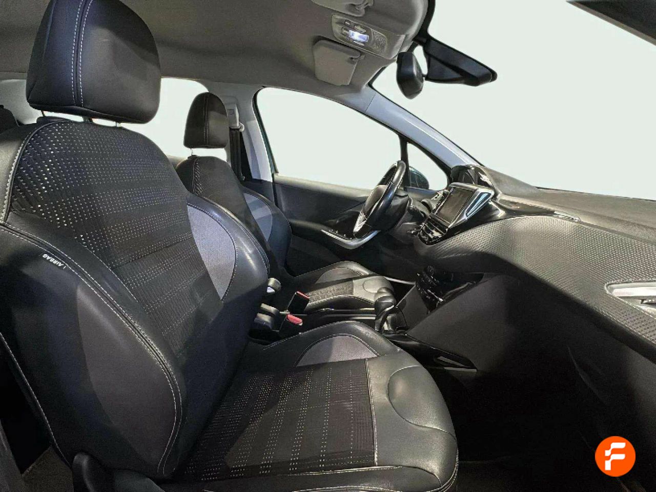 Foto Peugeot 2008 14