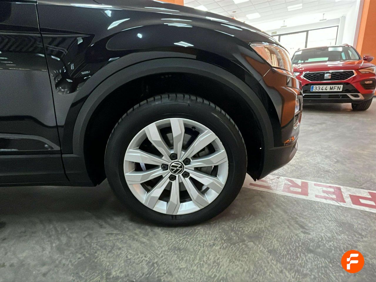 Foto Volkswagen T-Roc 11