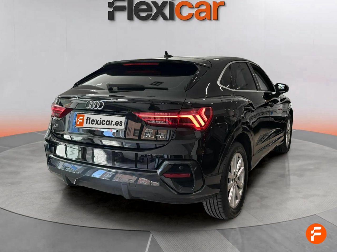 Foto Audi Q3 8