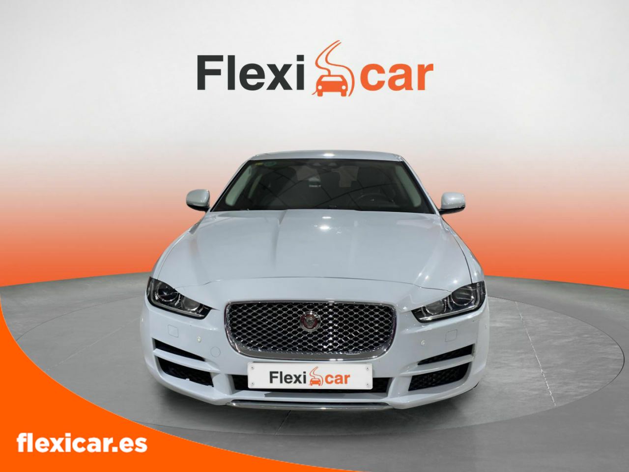 Foto Jaguar XE 2