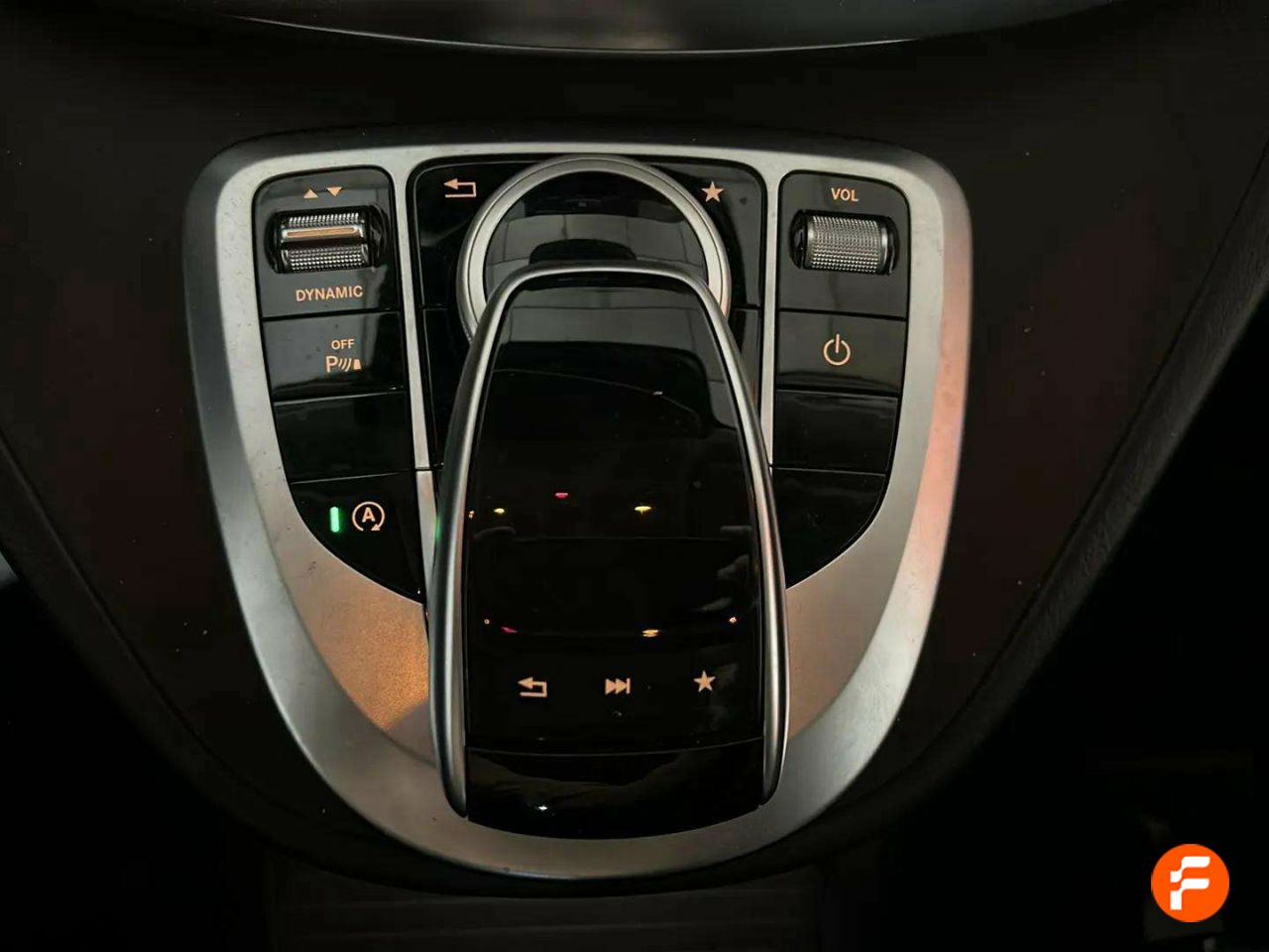 Foto Mercedes-Benz Clase V 31