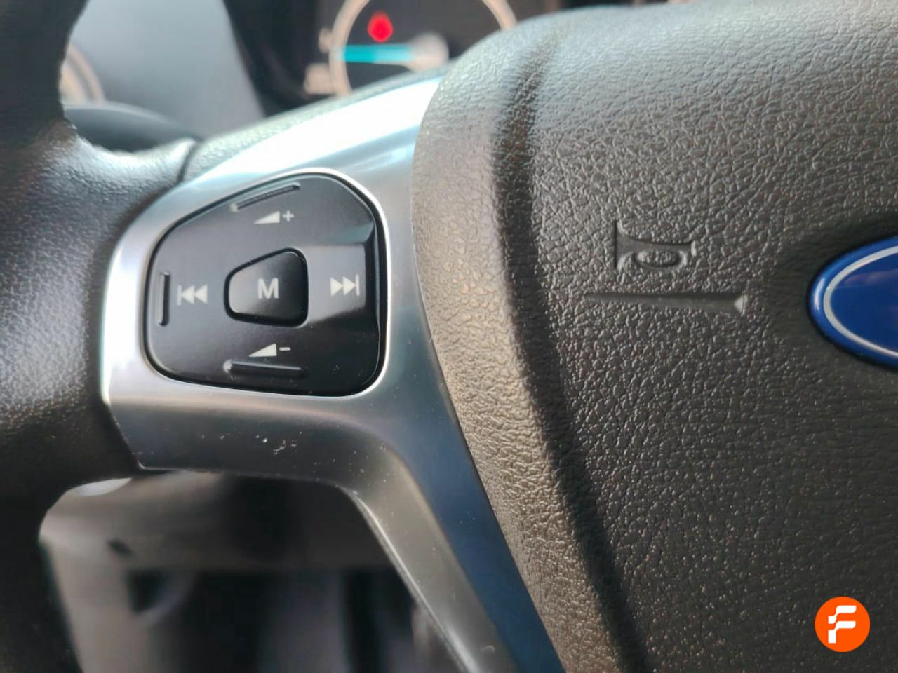 Foto Ford Transit  Courier 12
