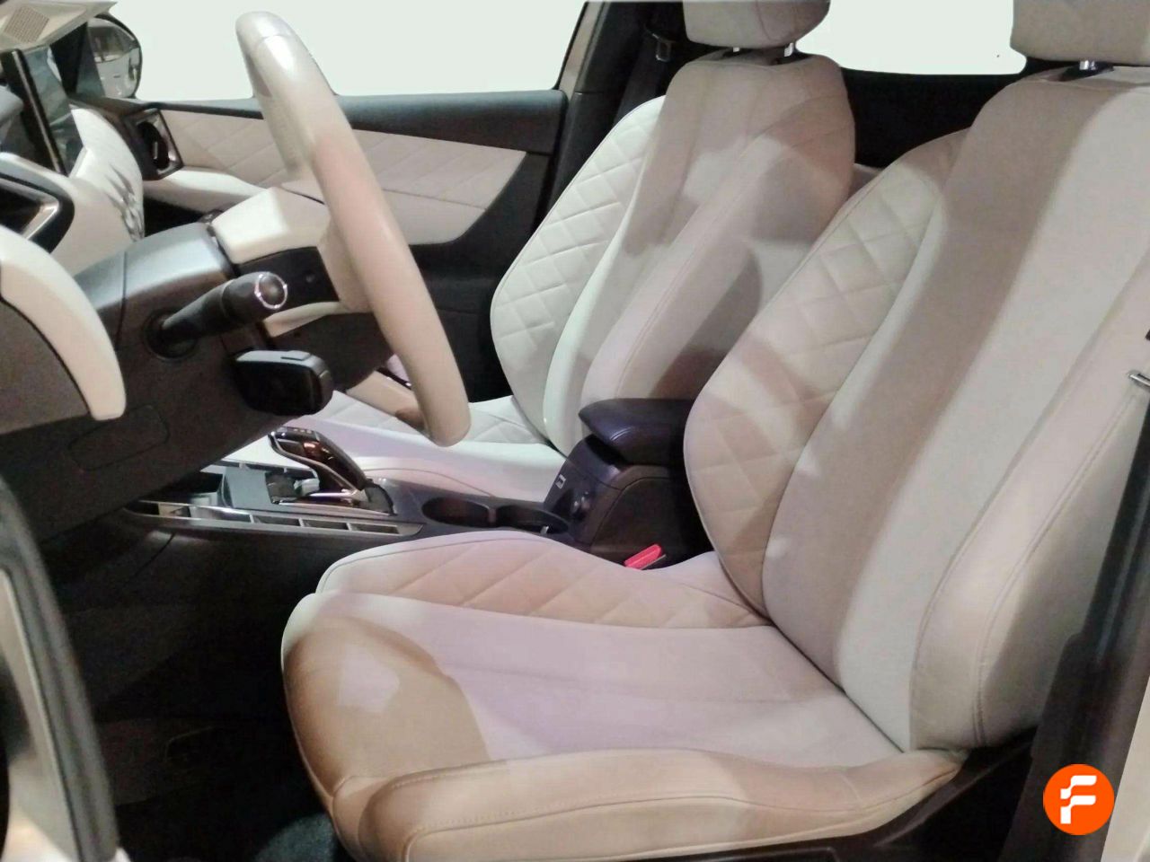 Foto DS Automobiles DS 3 21
