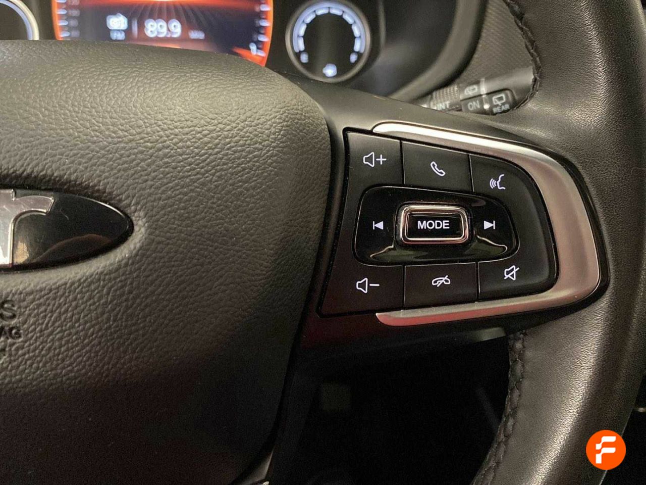 Foto DR Automobiles DR4 23
