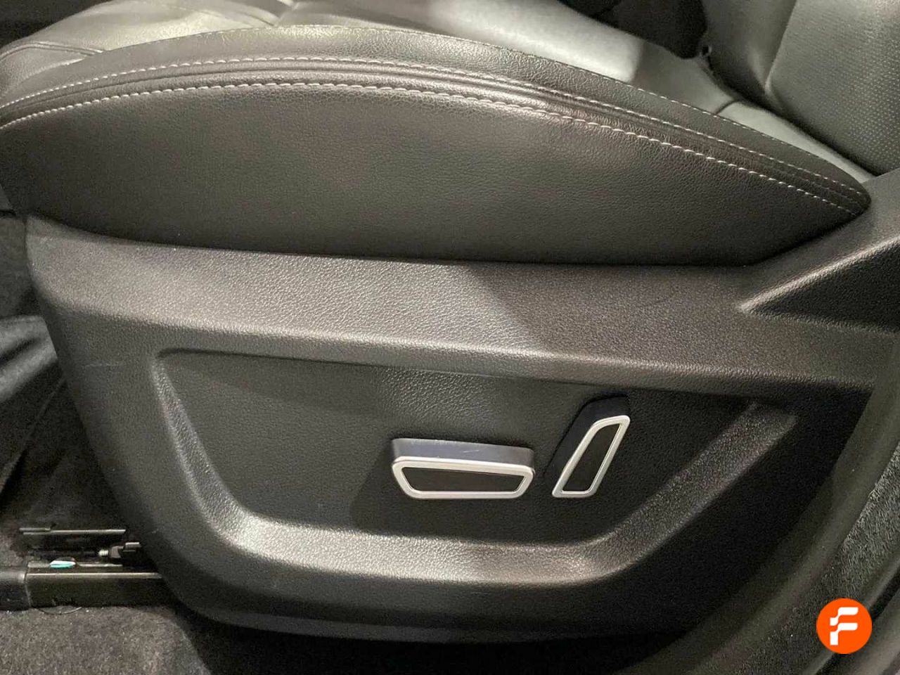 Foto DR Automobiles DR4 12