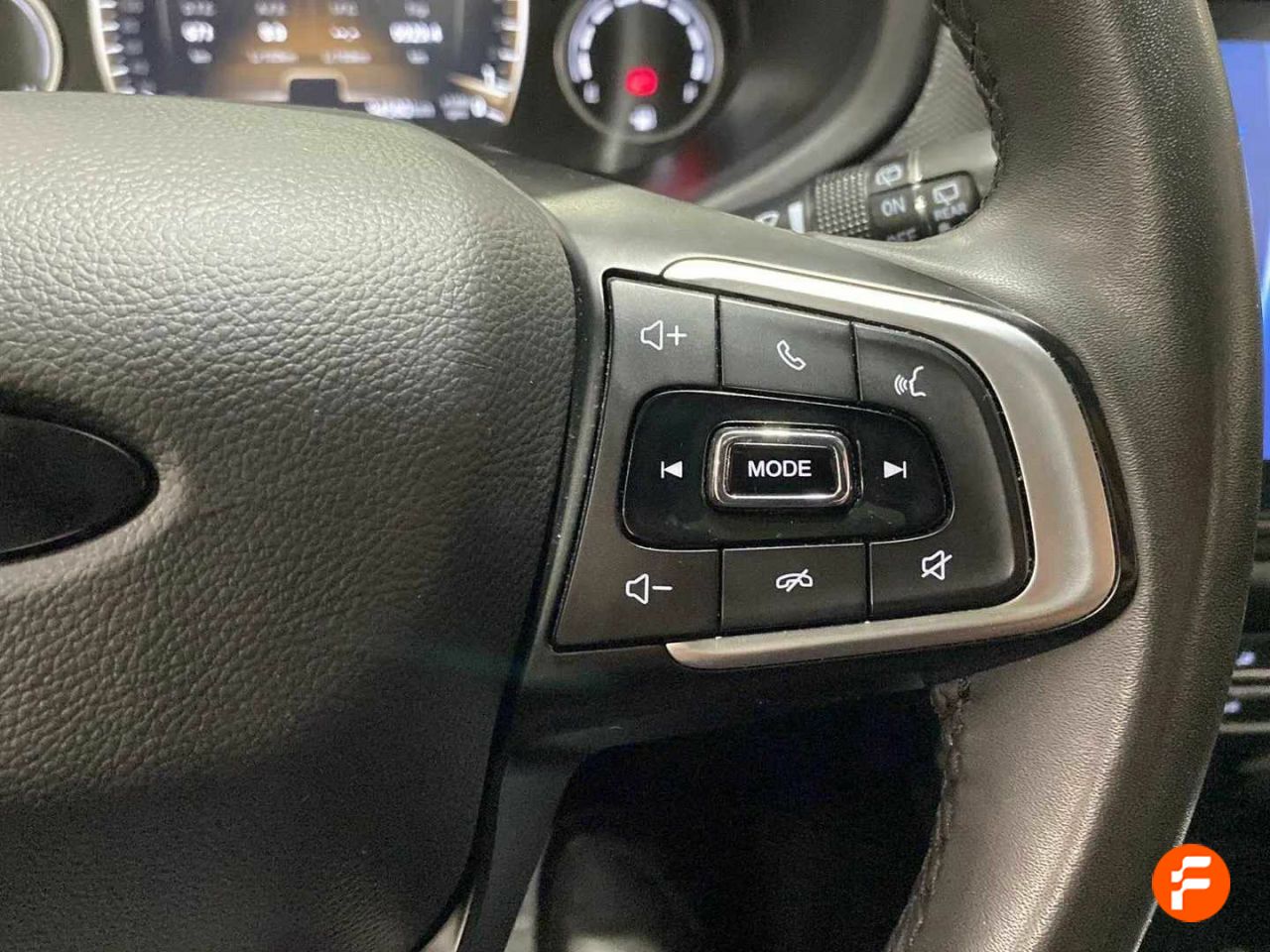 Foto DR Automobiles DR4 24