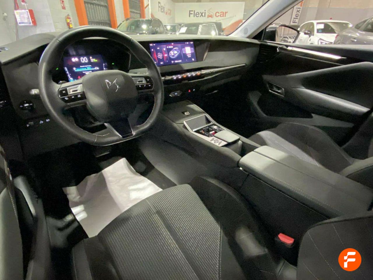 Foto DS Automobiles DS 4 39
