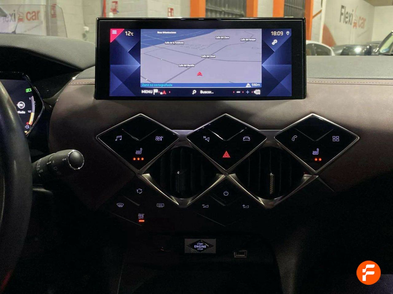 Foto DS Automobiles DS 3 29