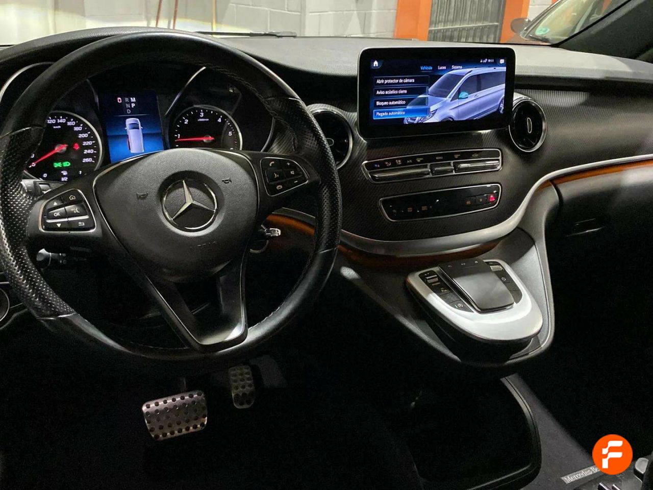 Foto Mercedes-Benz Clase V 37