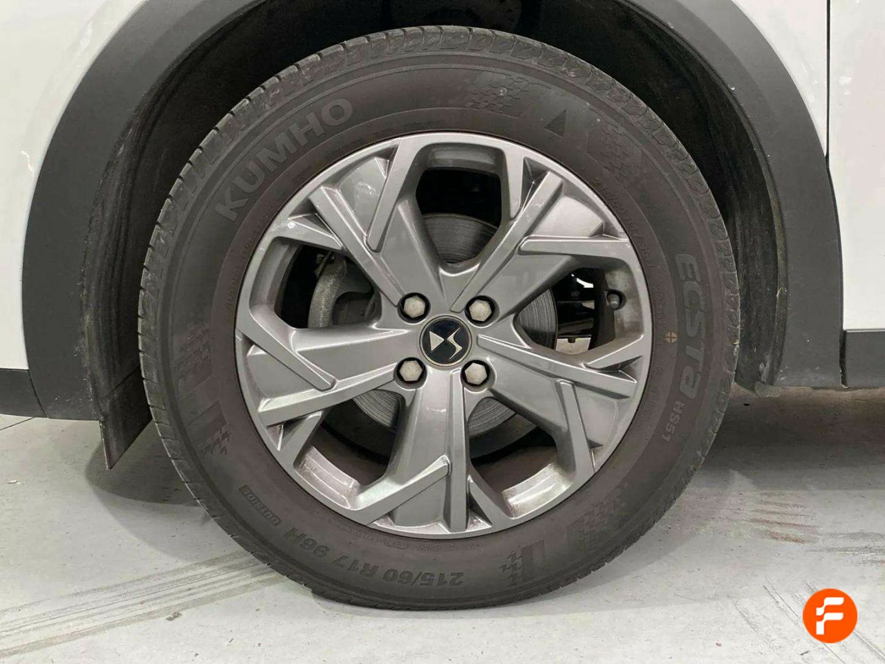 Foto DS Automobiles DS 3 36