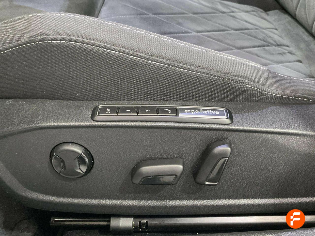 Foto Volkswagen Golf 12