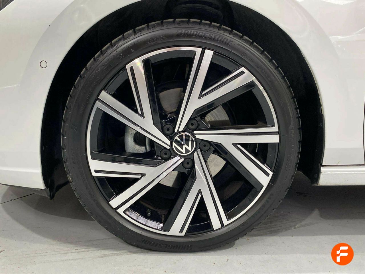 Foto Volkswagen Golf 35