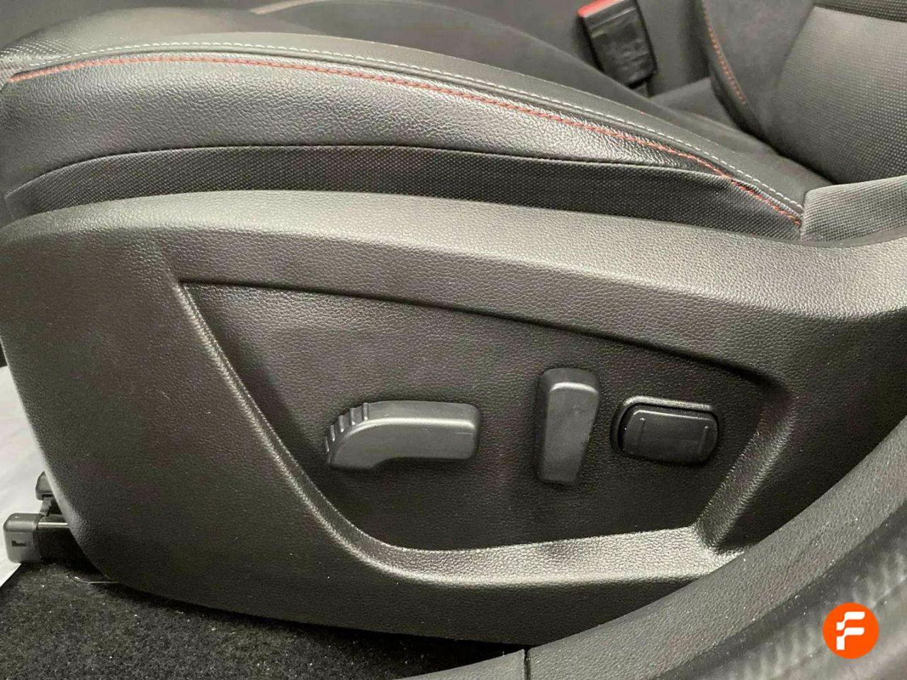 Foto Renault Arkana 12