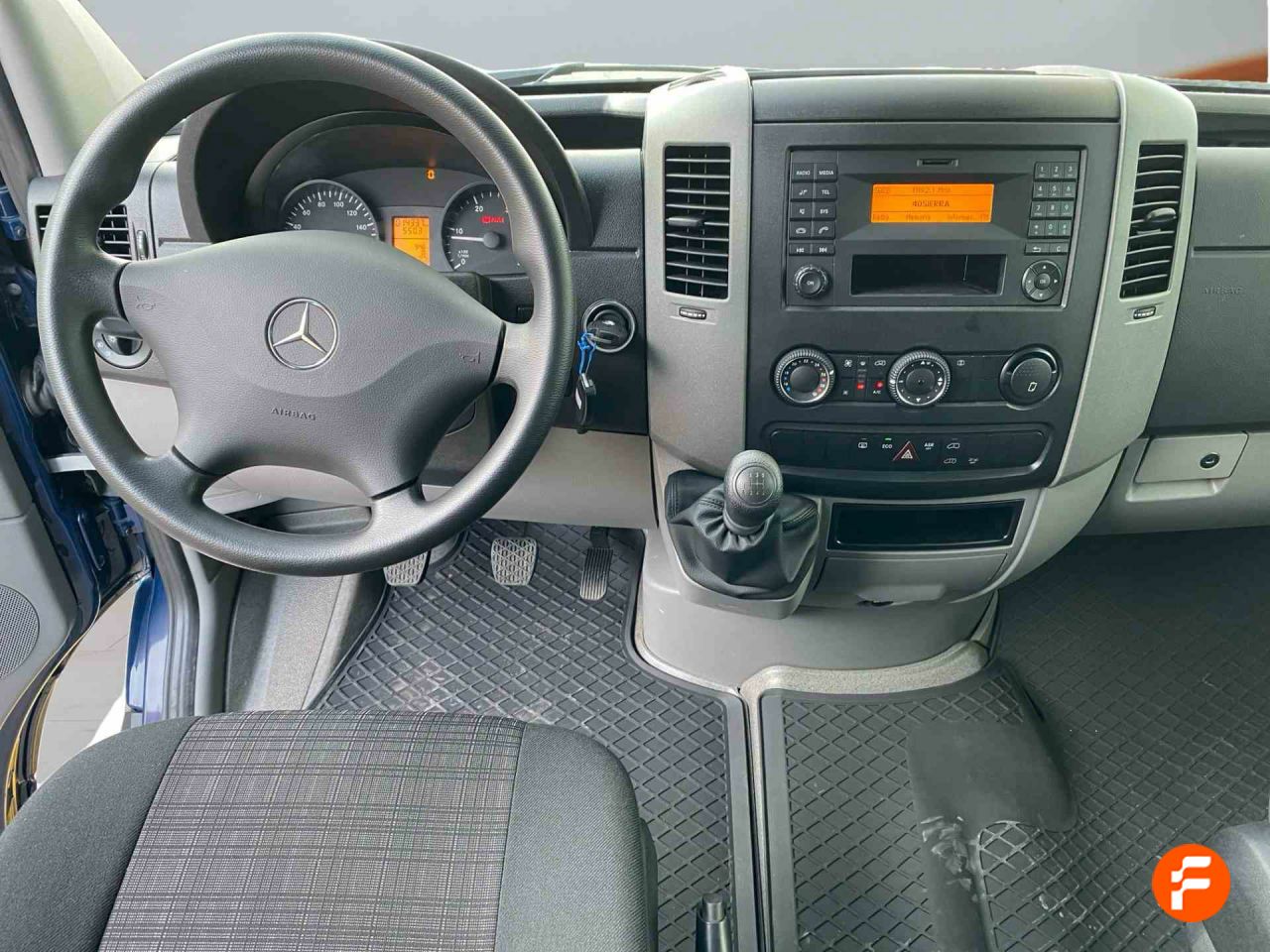 Foto Mercedes-Benz Sprinter 19