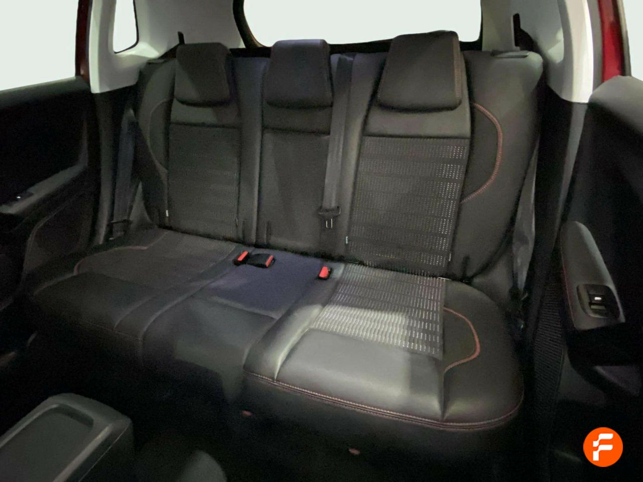 Foto Peugeot 2008 13