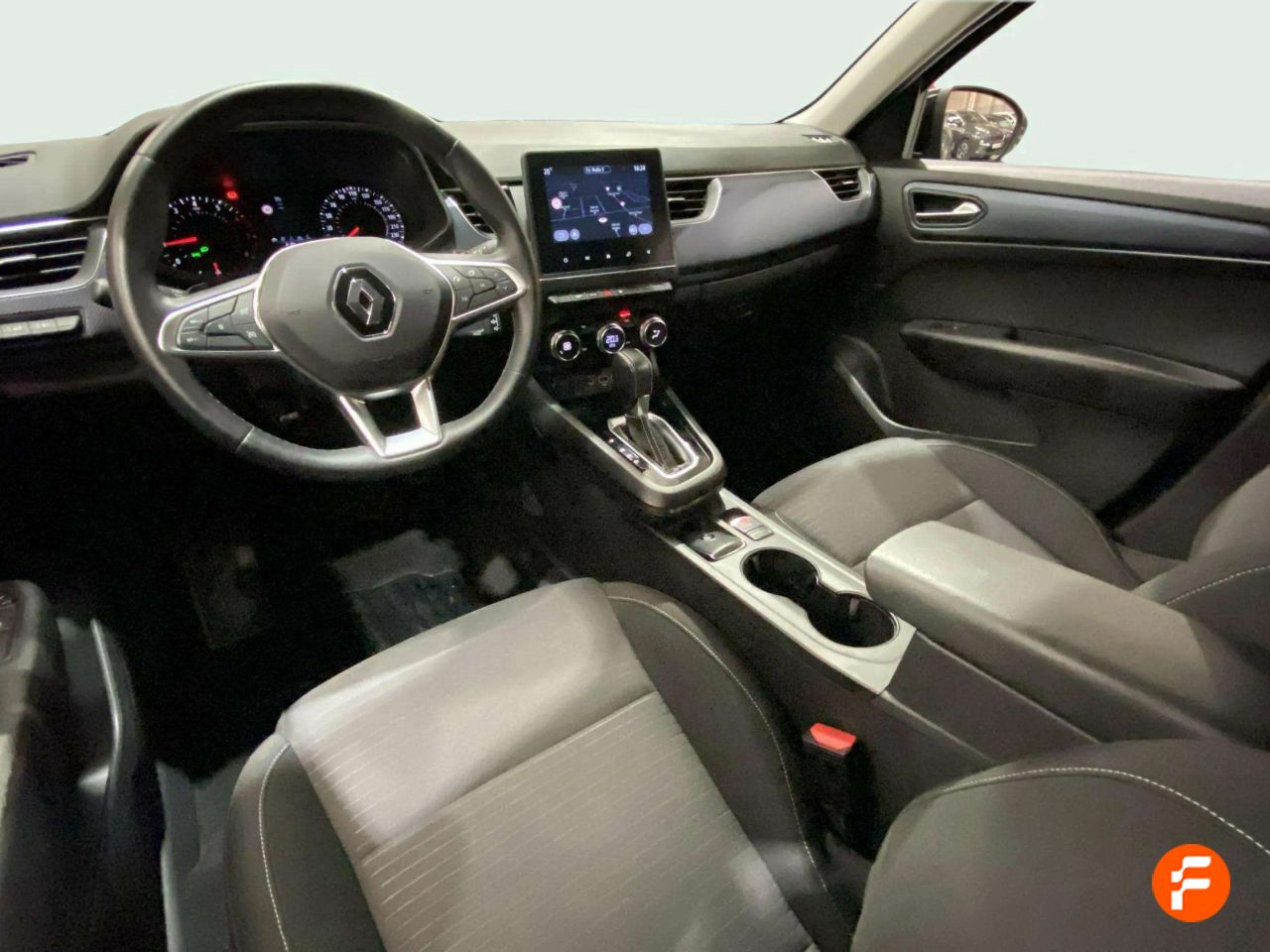 Foto Renault Arkana 36