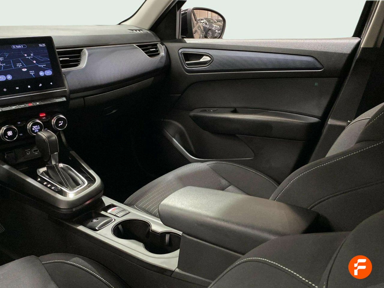 Foto Renault Arkana 38