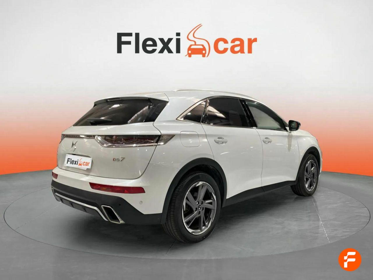 Foto DS Automobiles DS 7 7